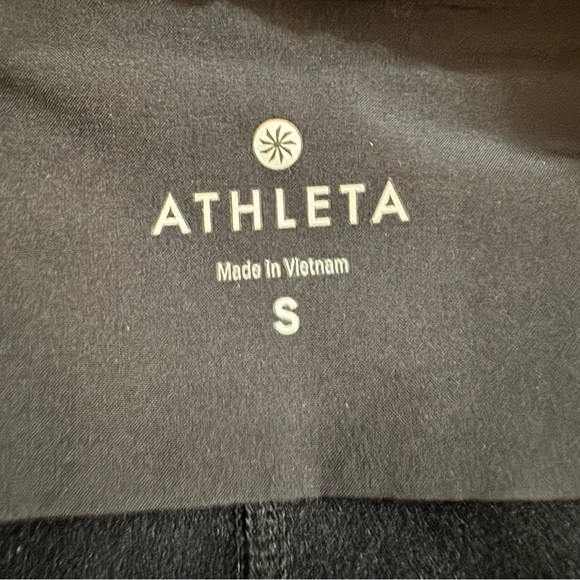 Athleta Size S Skirted Leggings Black 2-in-1 Back Zipper Pocket 28 x 27 - Picture 5 of 16